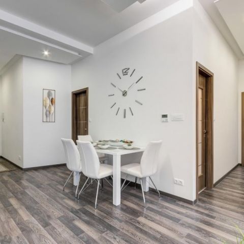 Budapest | District 5 | 2 bedrooms |  €1.450 (550.000 HUF) | #05592