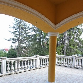 Budapest | District 3 | 4 bedrooms |  €3.500 (1.320.000 HUF) | #100176