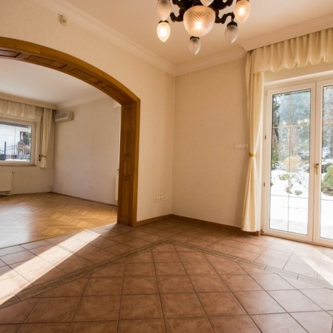 Budapest | 3. kerület | 4 hálószoba |  €3.500 (1.300.000 HUF) | #100176