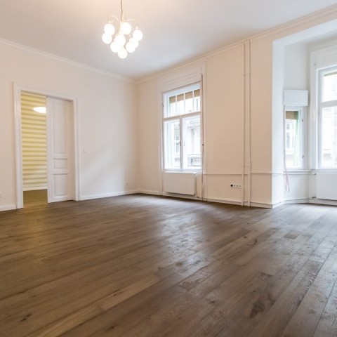 Budapest | District 5 | 2 bedrooms |  €2.300 (870.000 HUF) | #101348