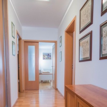 Budapest | District 12 | 4 bedrooms |  €2.400 (940.000 HUF) | #101947