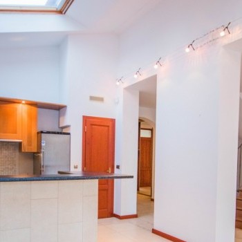 Budapest | District 2A | 5 bedrooms |  €3.700 (1.400.000 HUF) | #101981
