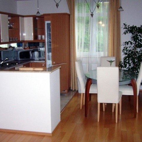 Budapest | District 12 | 3 bedrooms |  €2.200 (860.000 HUF) | #102802