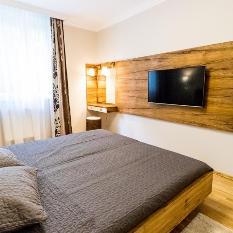 Budapest | District 2 | 2 bedrooms |  2 100 EUR | #105928