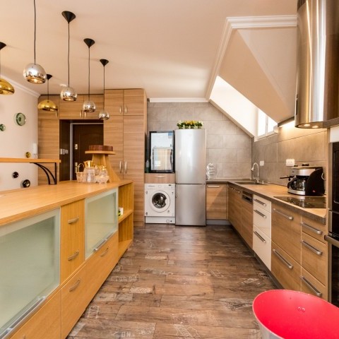 Budapest | District 5 | 2 bedrooms |  €2.000 (760.000 HUF) | #106097