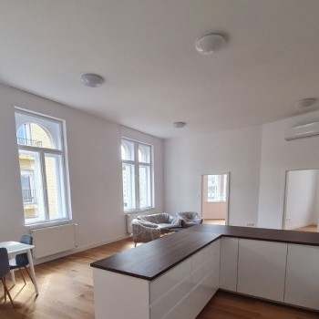Budapest | District 9 | 4 bedrooms |  182.000.000 HUF (€466.700) | #148086