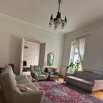 Budapest | District 5 | 2 bedrooms |  €900 (350.000 HUF) | #221698