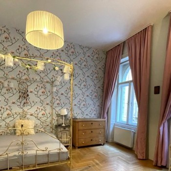 Budapest | District 6 | 2 bedrooms |  102.060.000 HUF (€270.000) | #2493