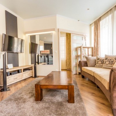 Budapest | District 5 | 3 bedrooms |  €1.500 (590.000 HUF) | #3267