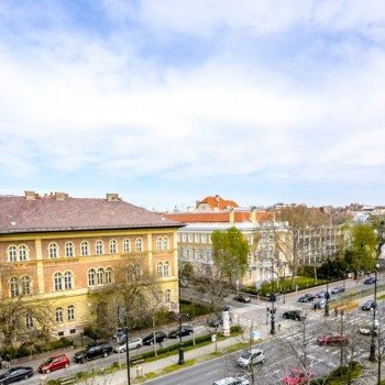 Budapest | District 6 | 2 bedrooms |  €2.500 (930.000 HUF) | #349521