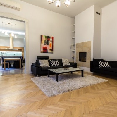Budapest | District 5 | 3 bedrooms |  €3.500 (1.370.000 HUF) | #3631