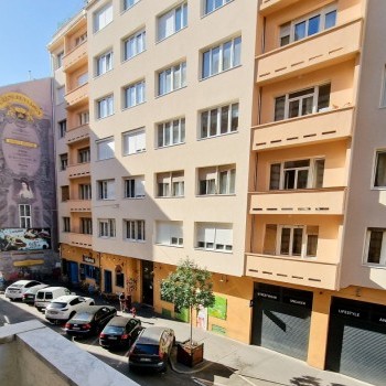 Budapest | District 7 | 2 bedrooms |  €1.200 (450.000 HUF) | #407559