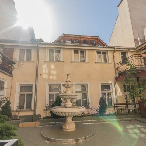 Budapest | District 8 | 2 bedrooms |  1 800 EUR | #43179