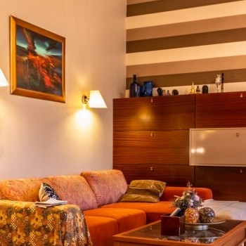 Budapest | District 5 | 2 bedrooms |  €2.500 (980.000 HUF) | #442256