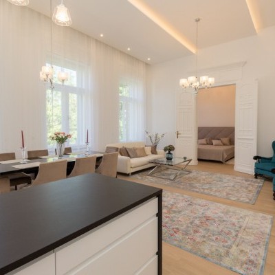 Budapest | District 5 | 3 bedrooms |  €7.000 (2.600.000 HUF) | #45952