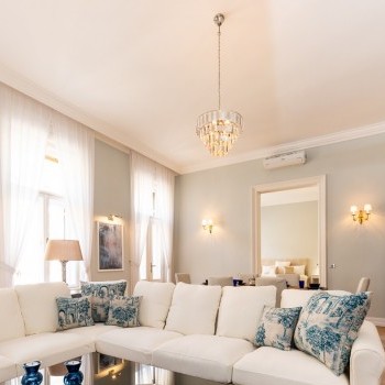 Budapest | District 6 | 3 bedrooms |  €2.950 (1.090.000 HUF) | #489868