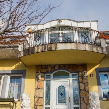 Budapest | District 2A | 6 bedrooms |  €3.200 (1.250.000 HUF) | #499924
