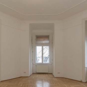 Budapest | District 2 | 4 bedrooms |  €2.300 (870.000 HUF) | #553173