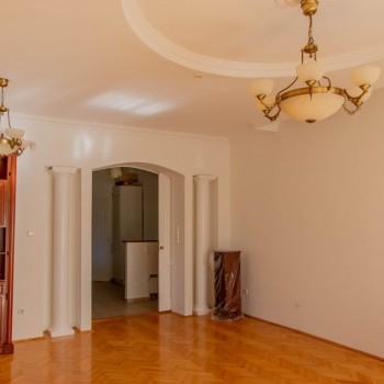 Budapest | District 2 | 3 bedrooms |  €2.900 (1.100.000 HUF) | #599845