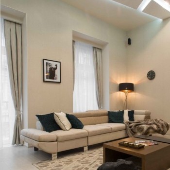 Budapest | District 6 | 2 bedrooms |  €2.000 (780.000 HUF) | #612483