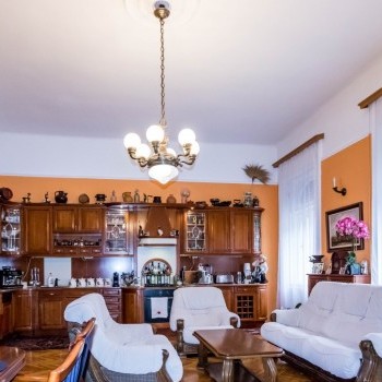 Budapest | District 6 | 3 bedrooms |  129.000.000 HUF (€330.800) | #657464