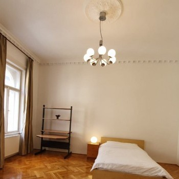 Budapest | District 8 | 2 bedrooms |  €1.100 (420.000 HUF) | #67825