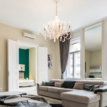 Budapest | District 5 | 4 bedrooms |  €2.500 (930.000 HUF) | #811042