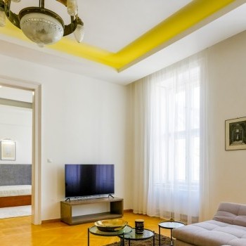 Budapest | District 5 | 2 bedrooms |  €1.600 (610.000 HUF) | #83636