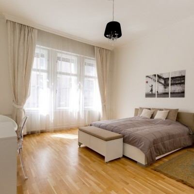 Budapest | District 5 | 2 bedrooms |  €1.300 (490.000 HUF) | #89960