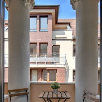 Budapest | District 6 | 2 bedrooms |  €1.300 (540.000 HUF) | #917642