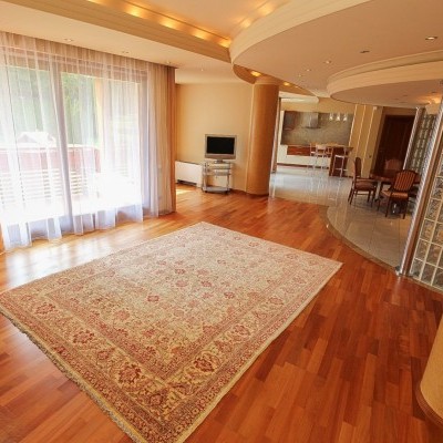 Budapest | District 2 | 4 bedrooms |  €3.000 (1.170.000 HUF) | #98103